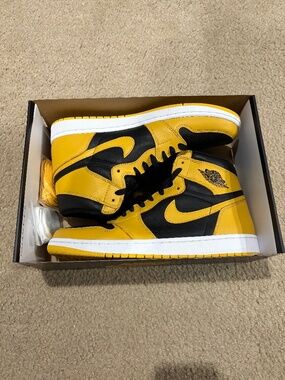Nike Air Jordan 1 High Pollen
